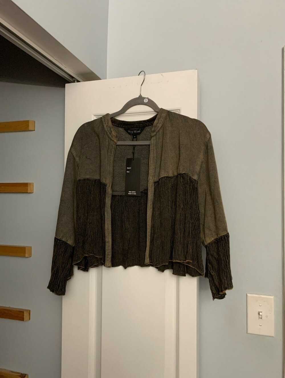 Young Threads "The Avery” Two-Tone Textured Cropped Cardigan Sweater Sz Small - Picture 2 of 2
